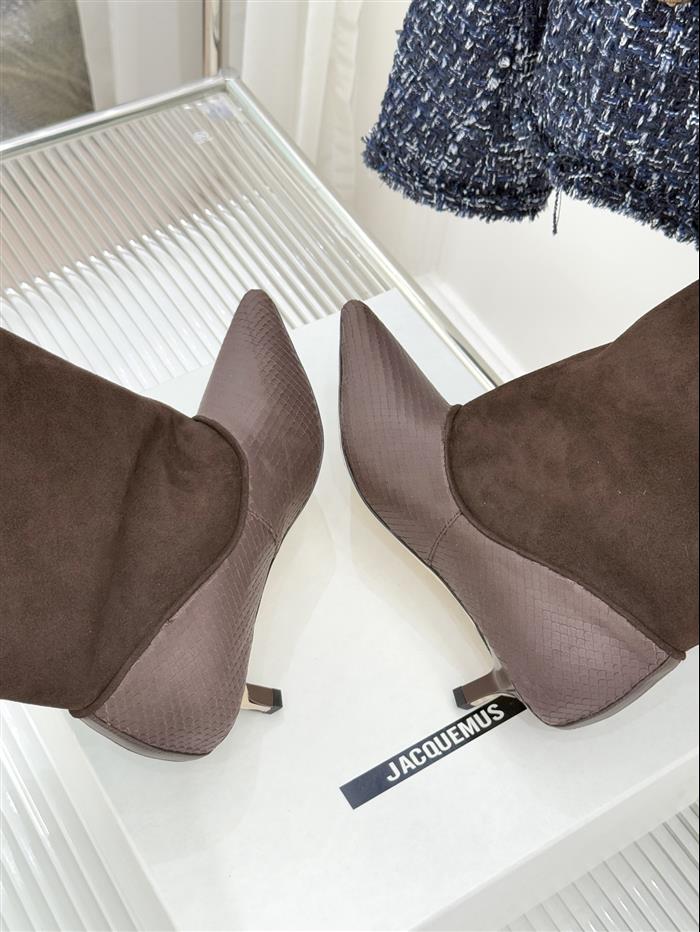 2025112817462133 400